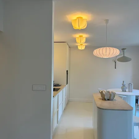 Apartment Oasis *
